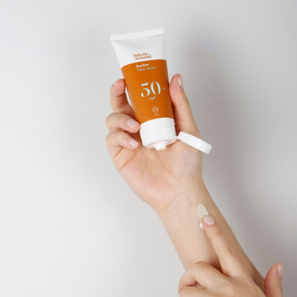 Face Velvet SPF 50+ - Image 2